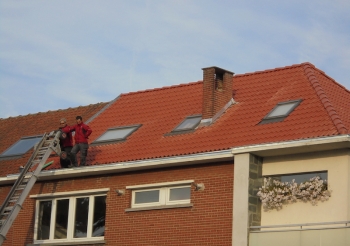 Réfexion d'une toiture Sint Annalaan